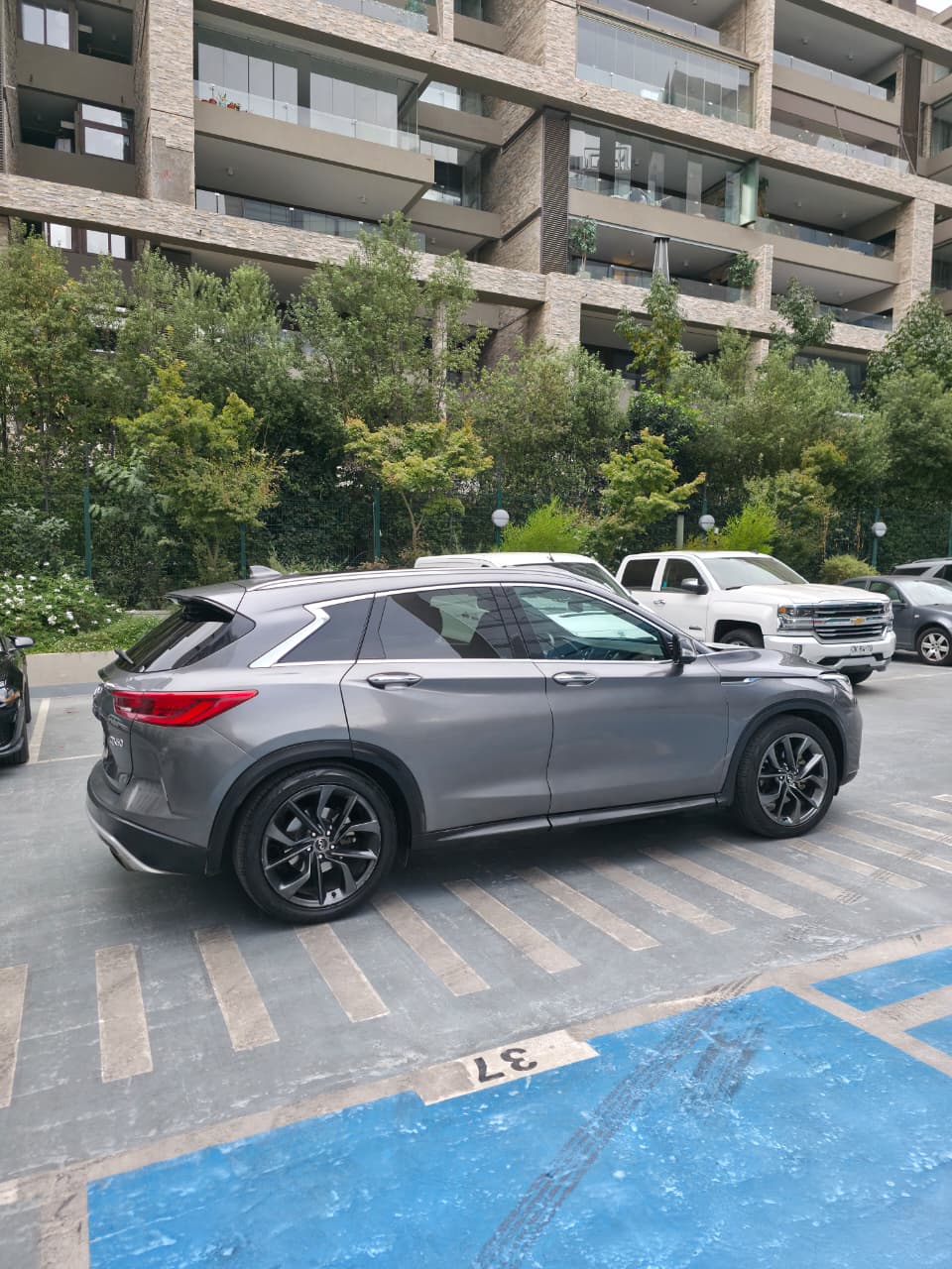 Vehicle media 10