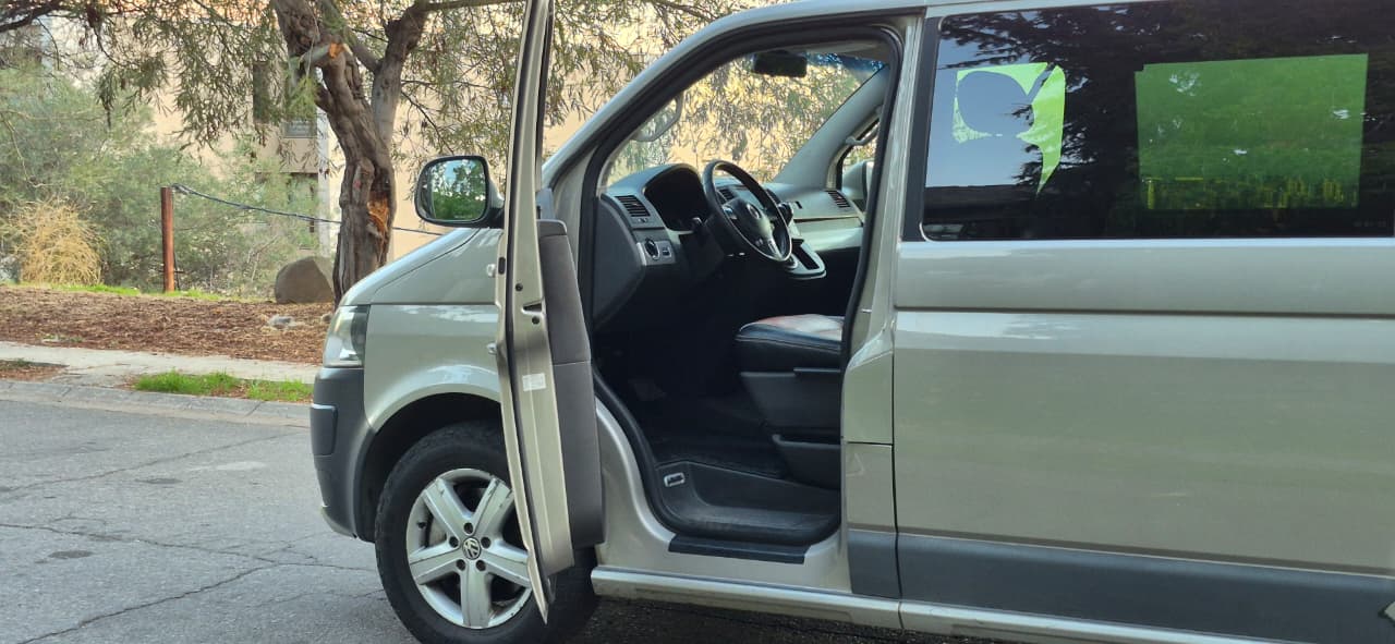 Vehicle media 9
