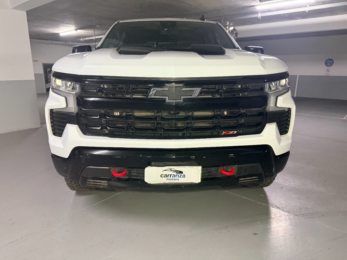 Vehicle media 9