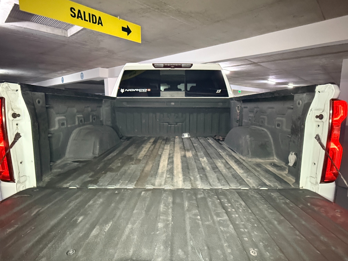 Vehicle media 11
