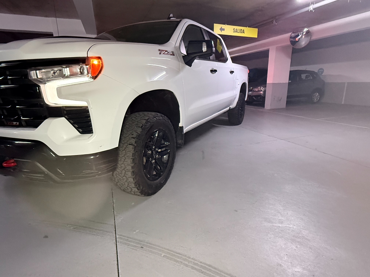 Vehicle media 14