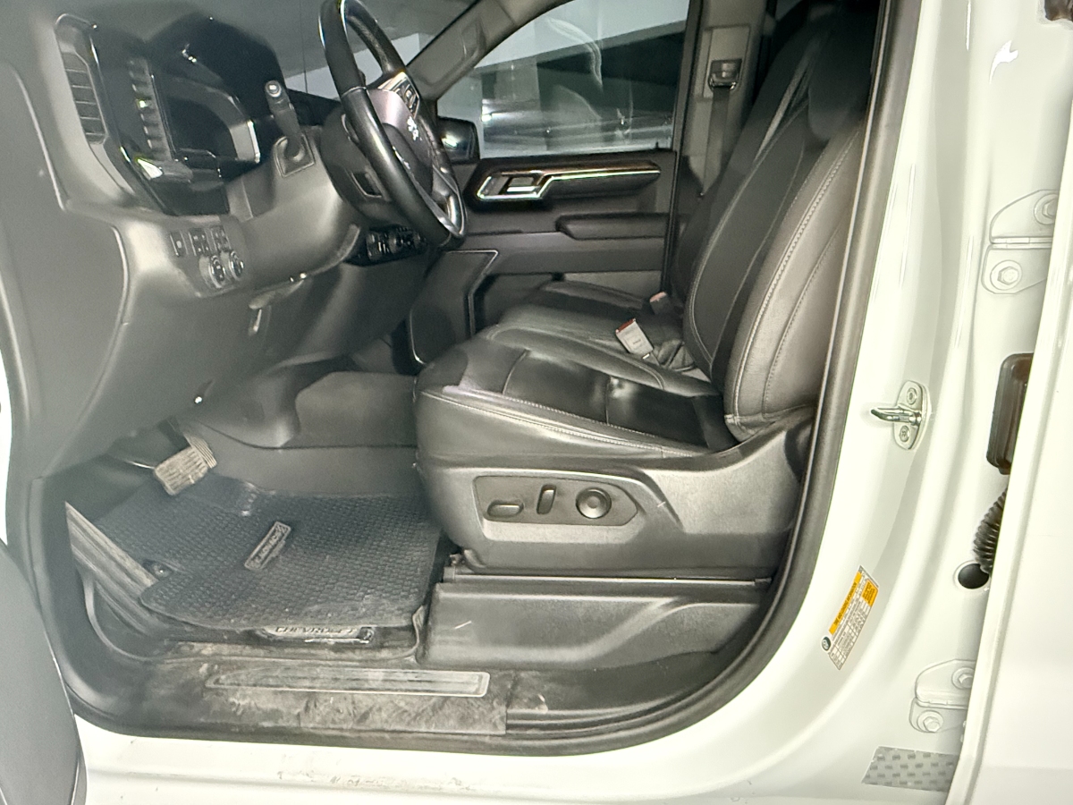 Vehicle media 21
