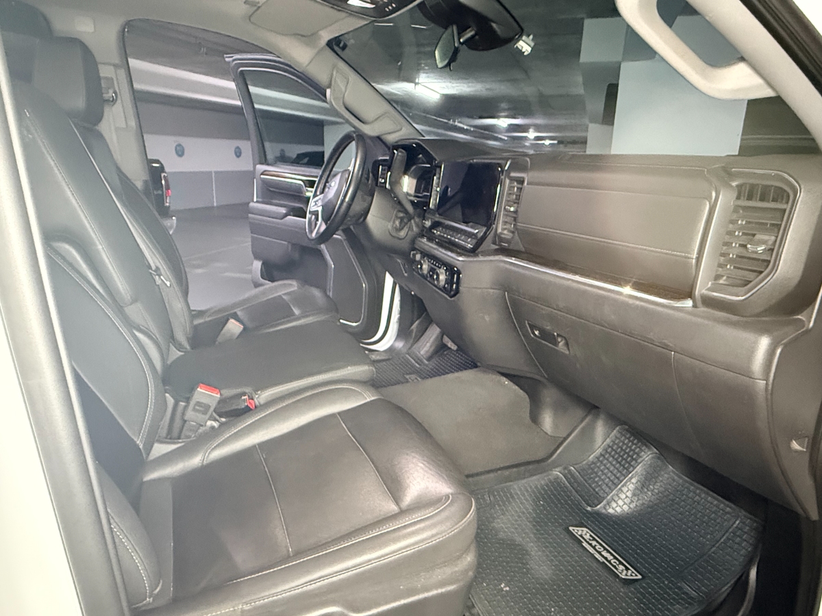 Vehicle media 22