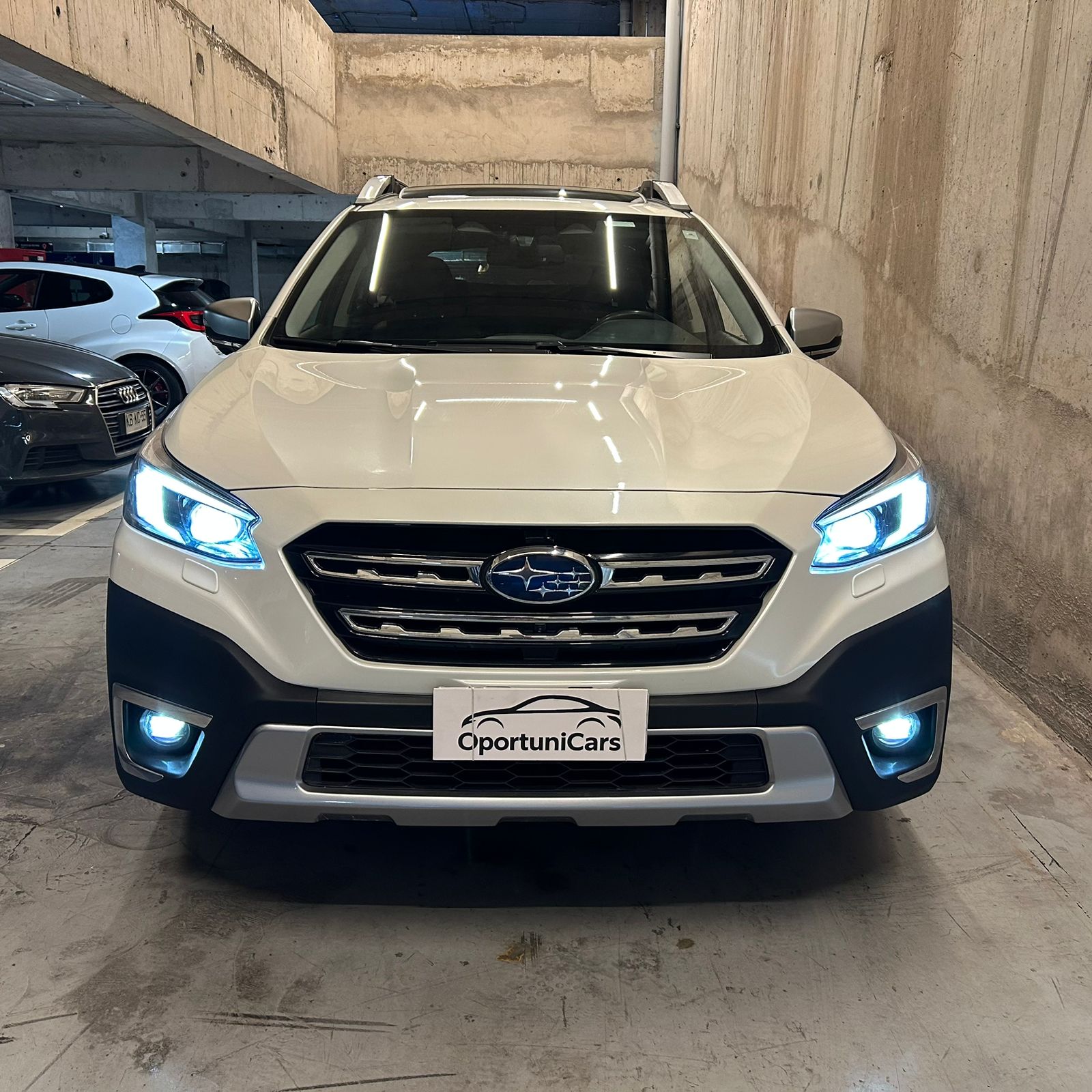 Vehicle media 8