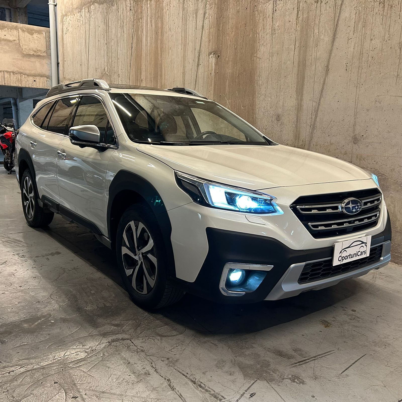 Vehicle media 7