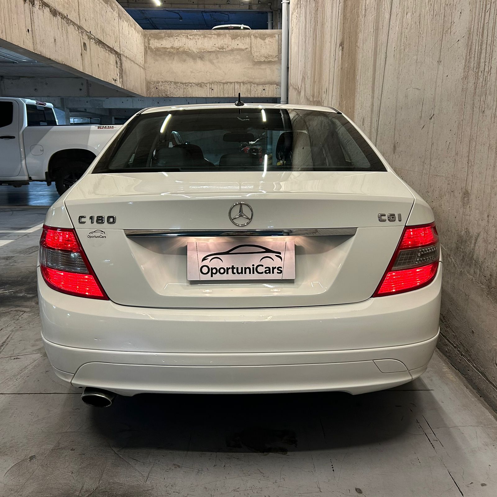 Vehicle media 4