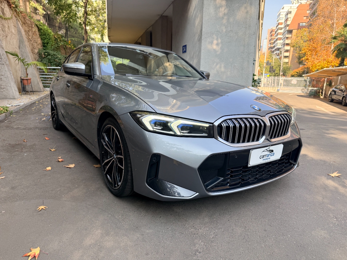 Vehicle media 10