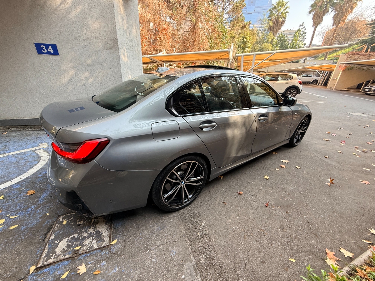 Vehicle media 7