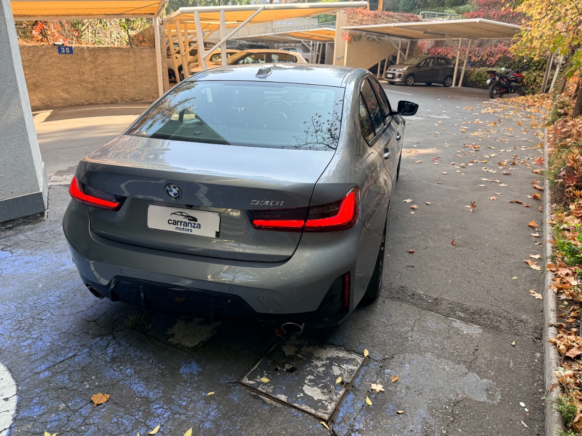 Vehicle media 3