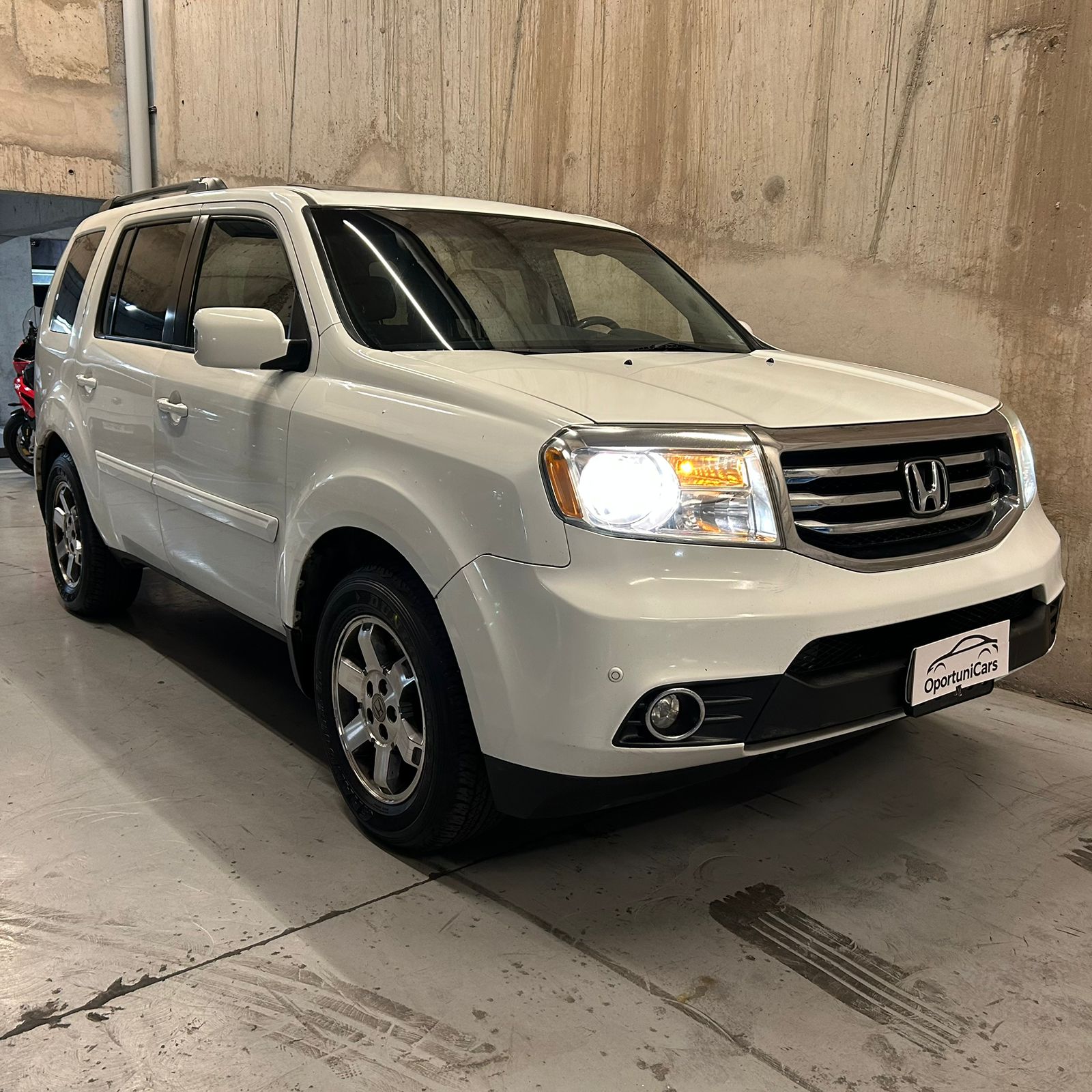 Vehicle media 7