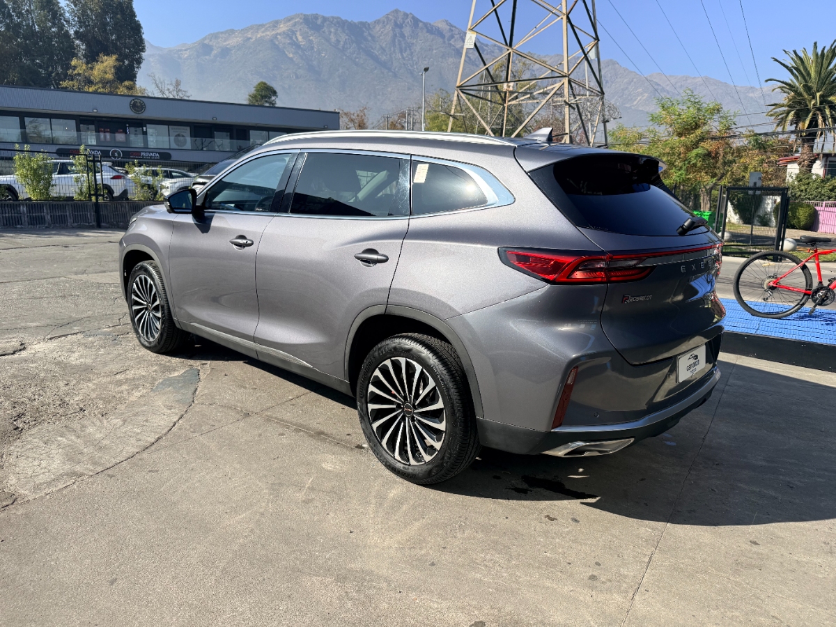 Vehicle media 6
