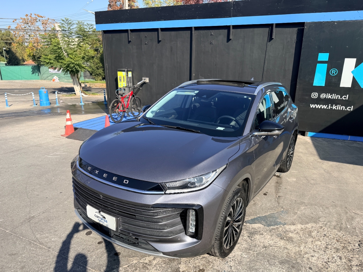 Vehicle media 10