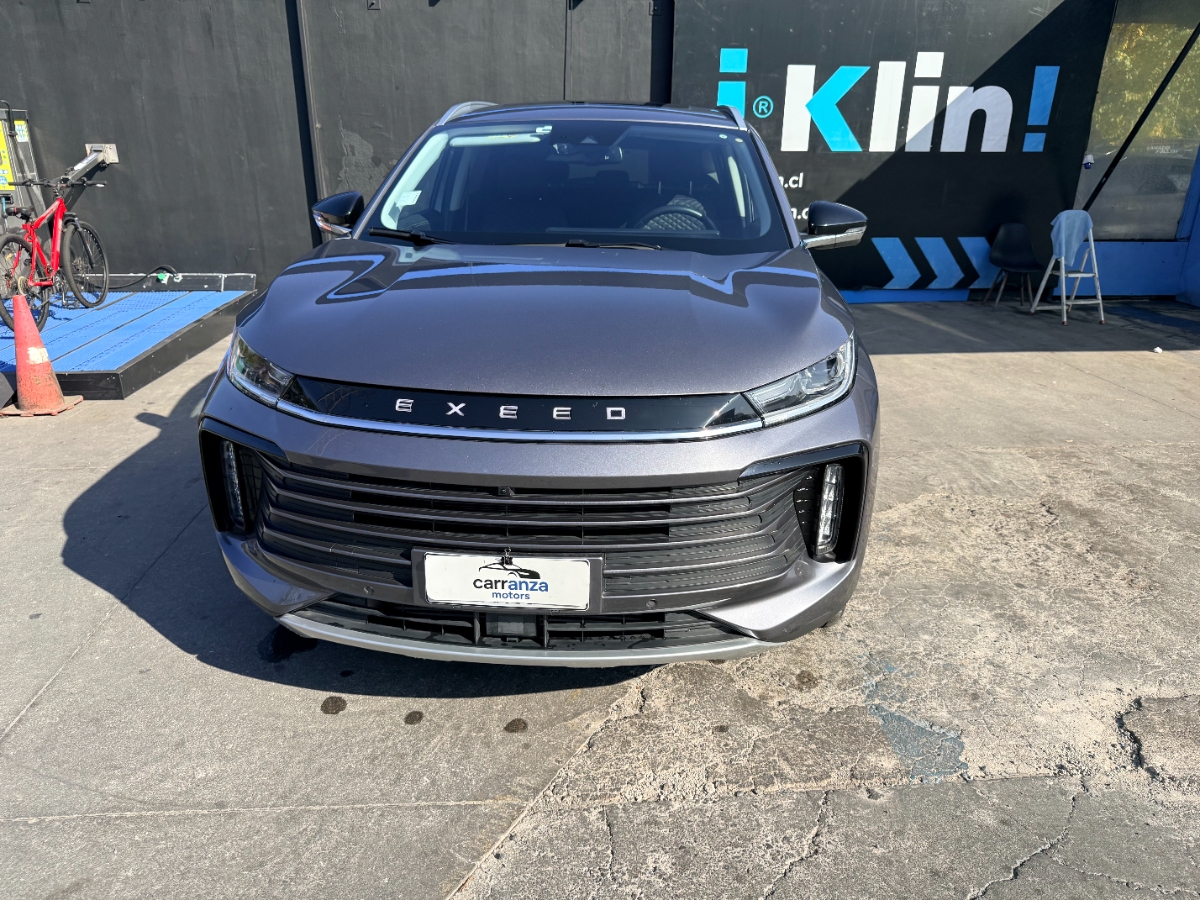 Vehicle media 8