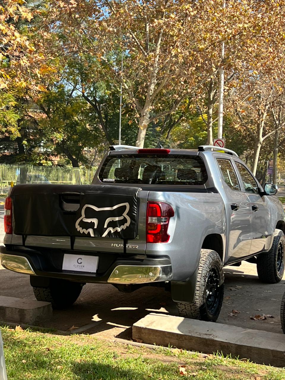 Vehicle media 6