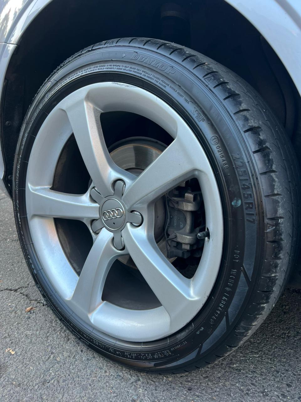 Vehicle media 8