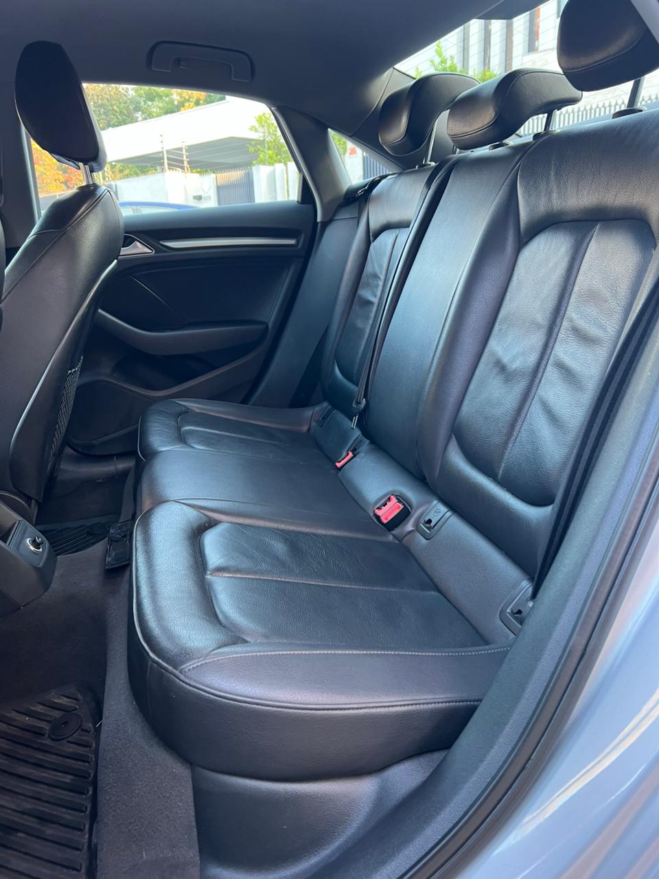 Vehicle media 9