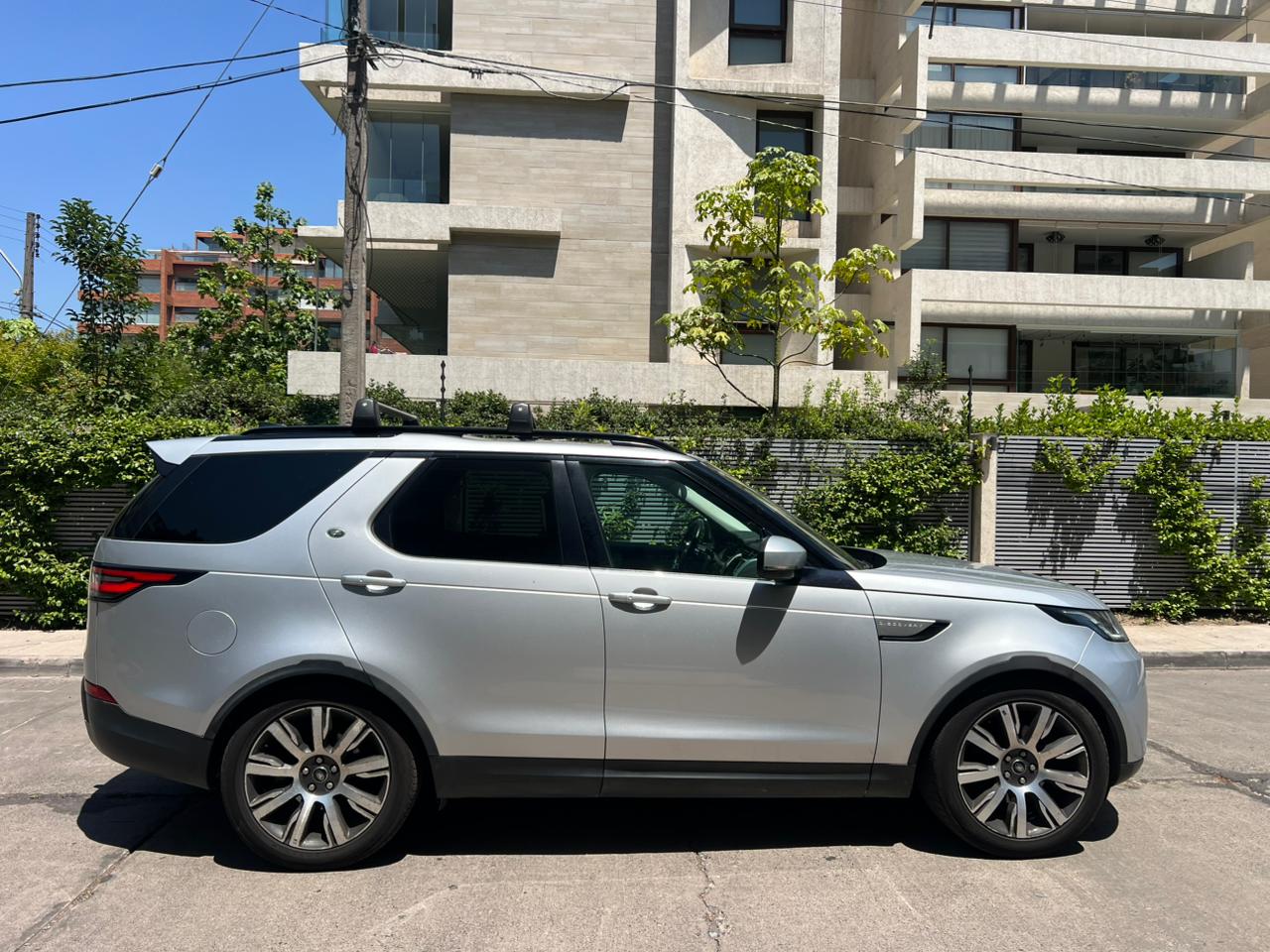 Vehicle media 4