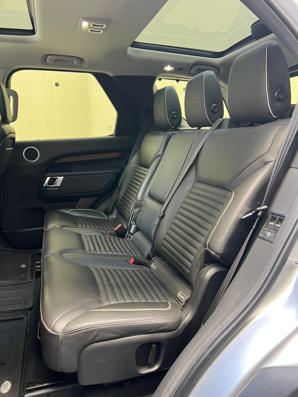 Vehicle media 7