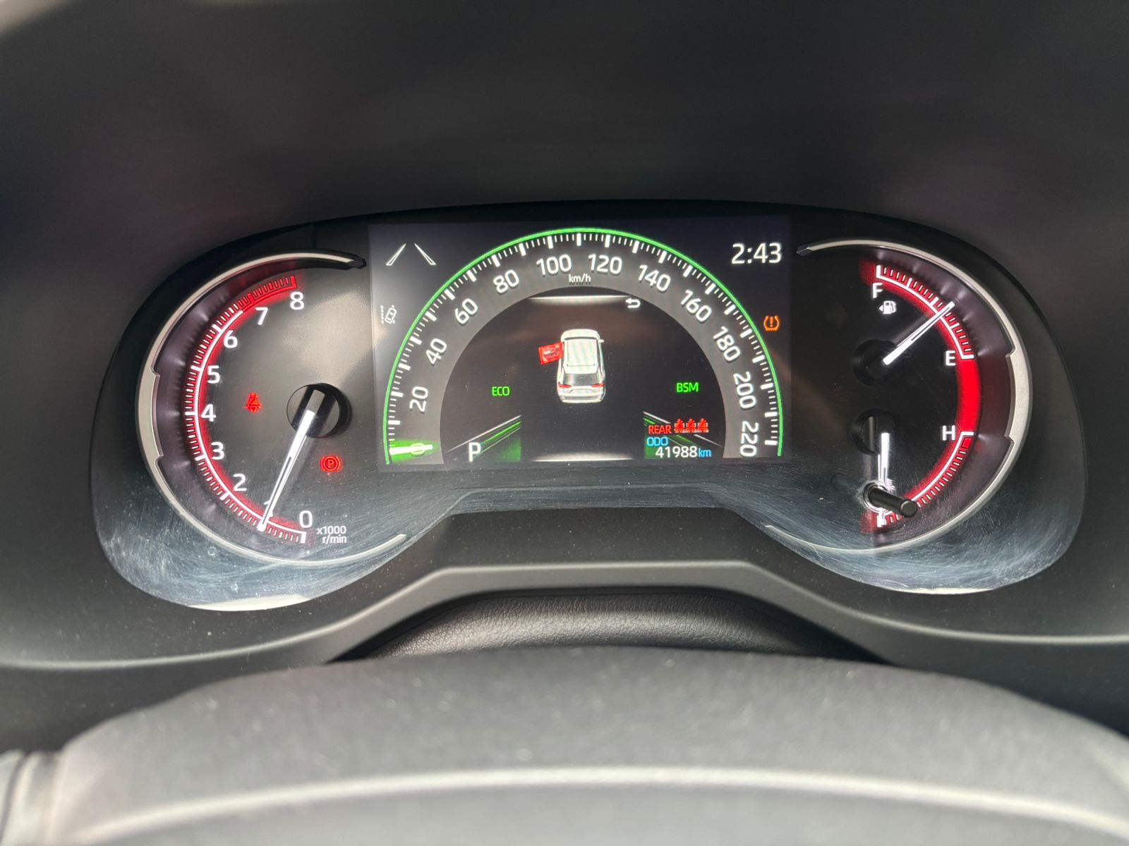 Vehicle media 6