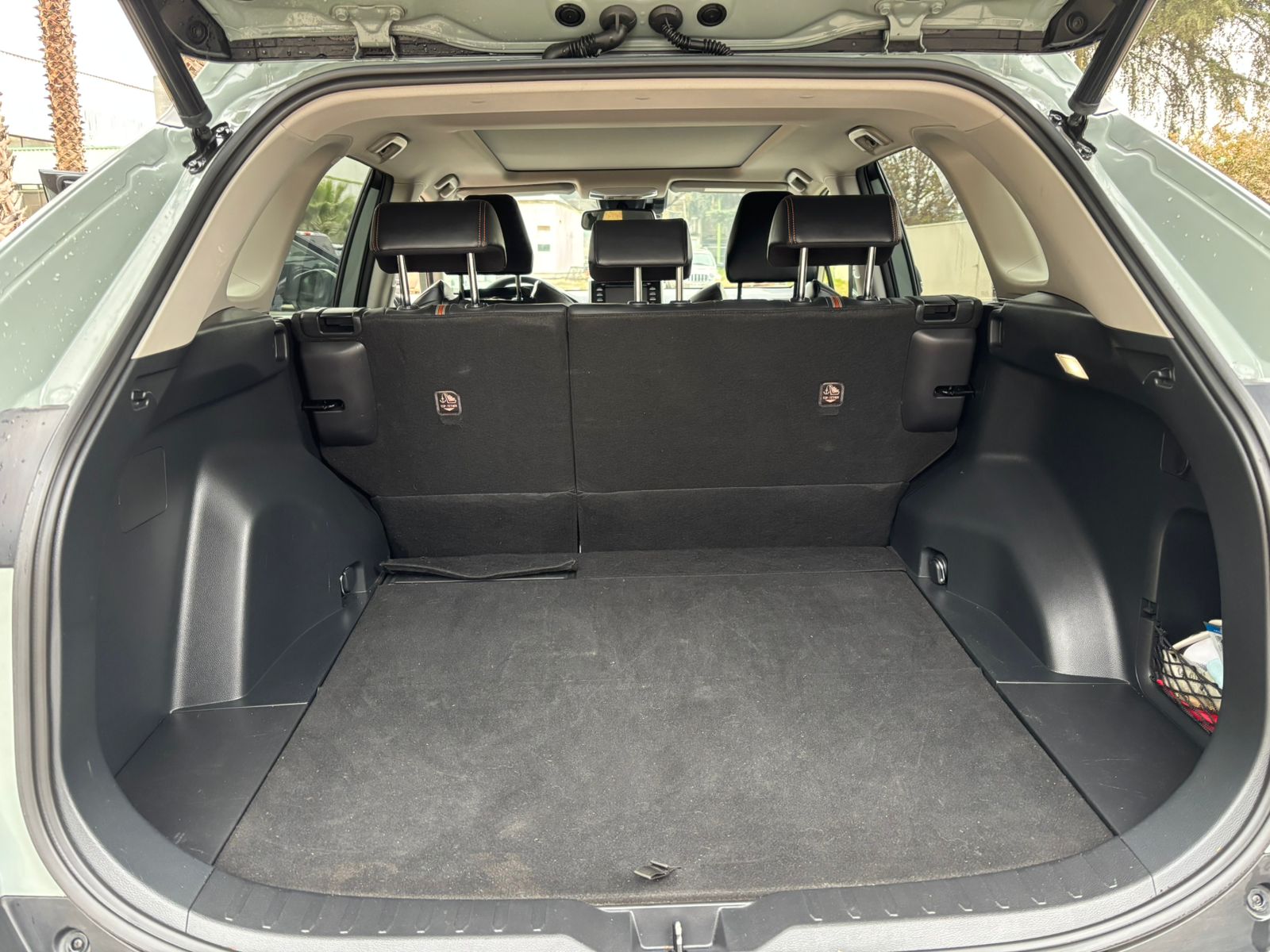 Vehicle media 9