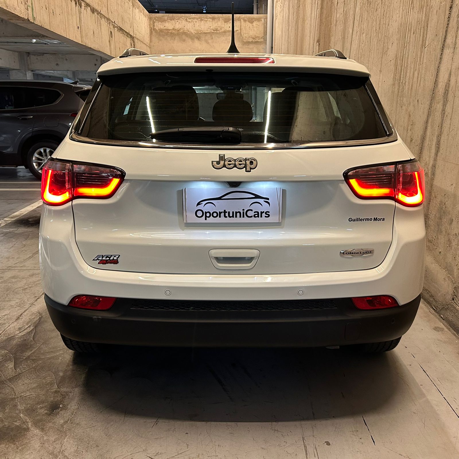 Vehicle media 4