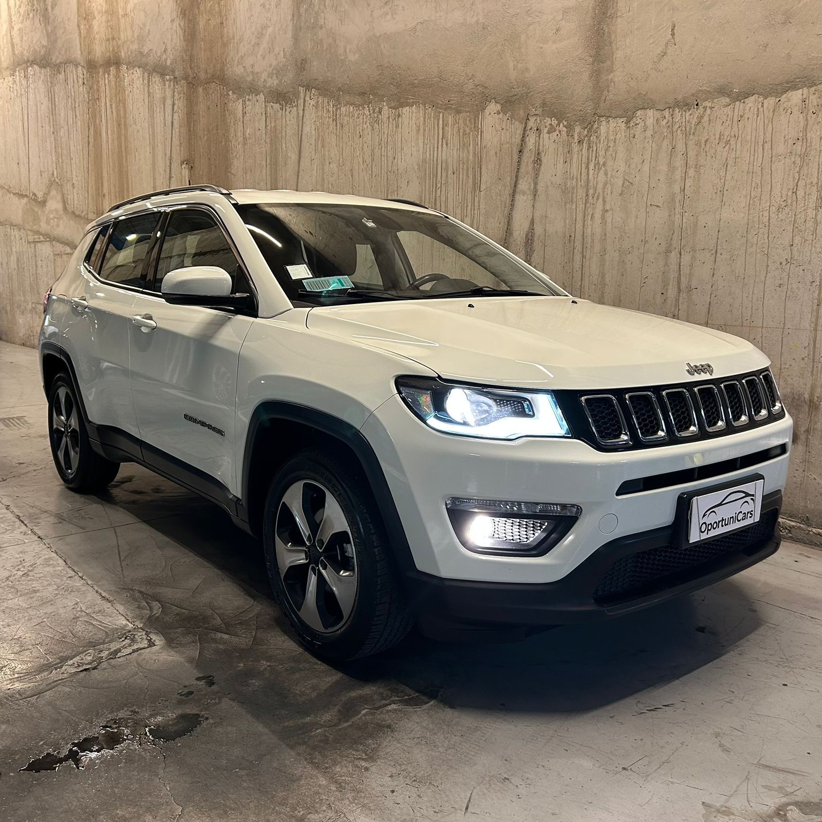 Vehicle media 7