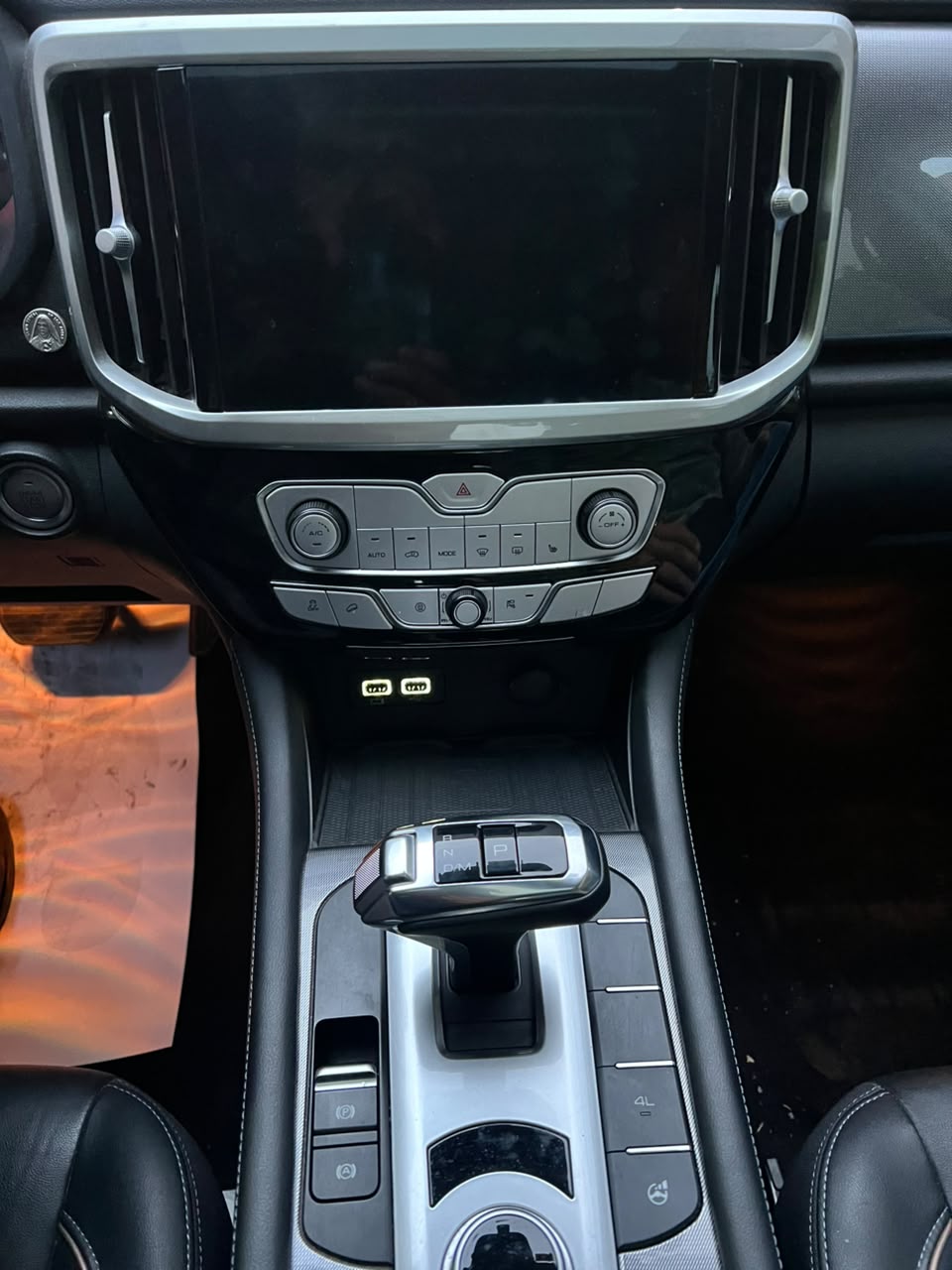 Vehicle media 10