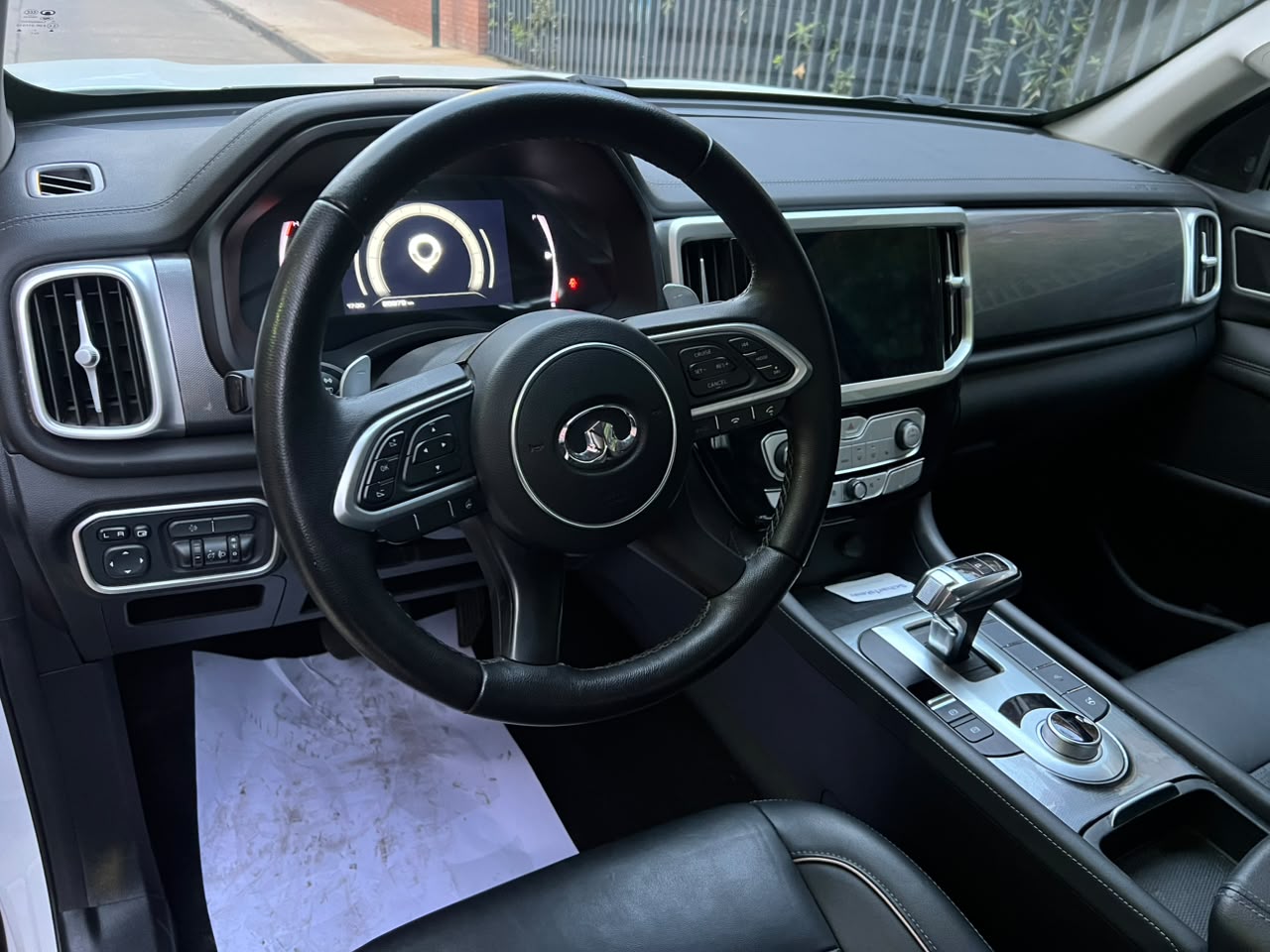 Vehicle media 7