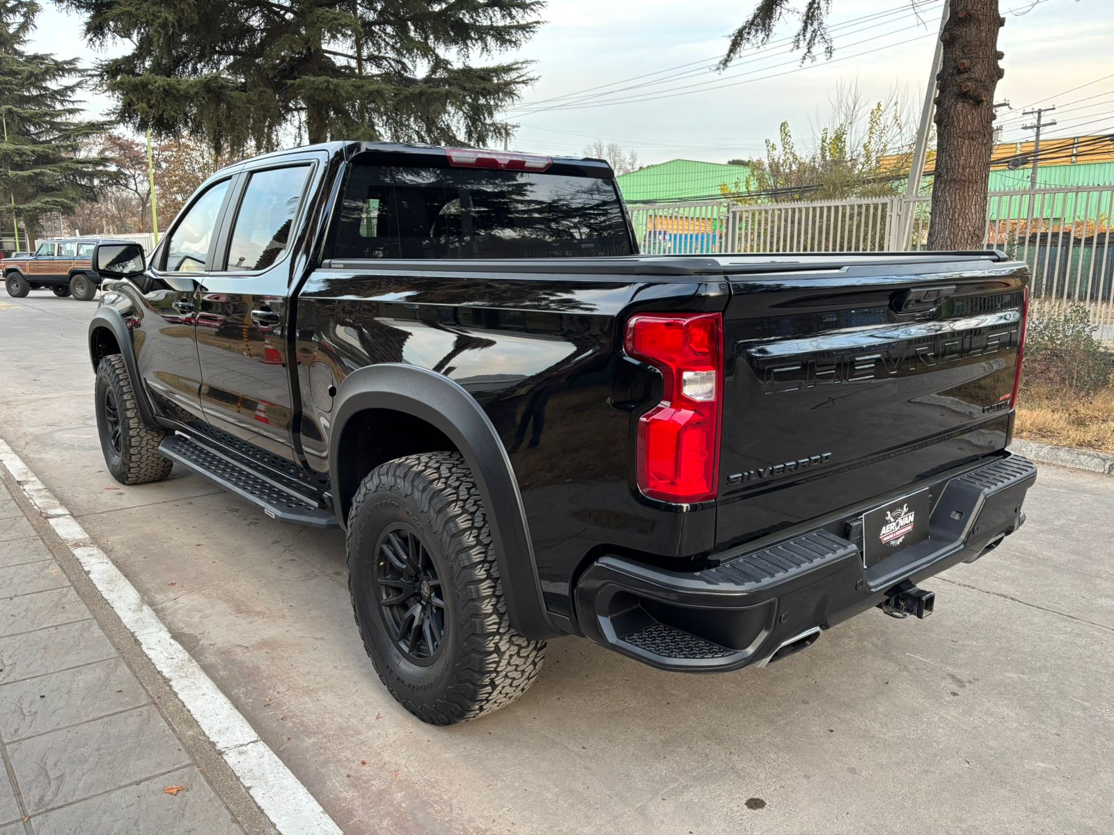 Vehicle media 7