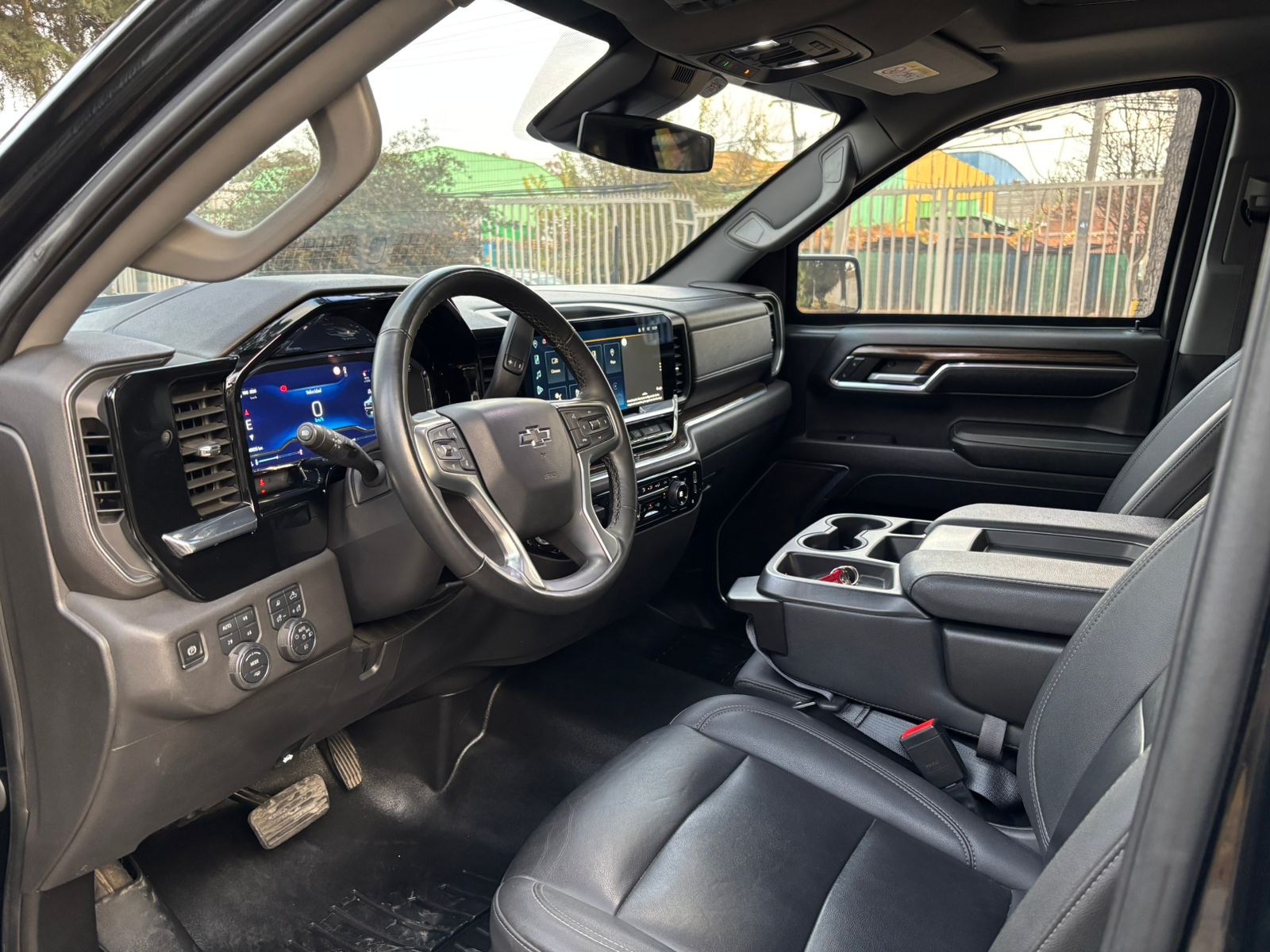 Vehicle media 8
