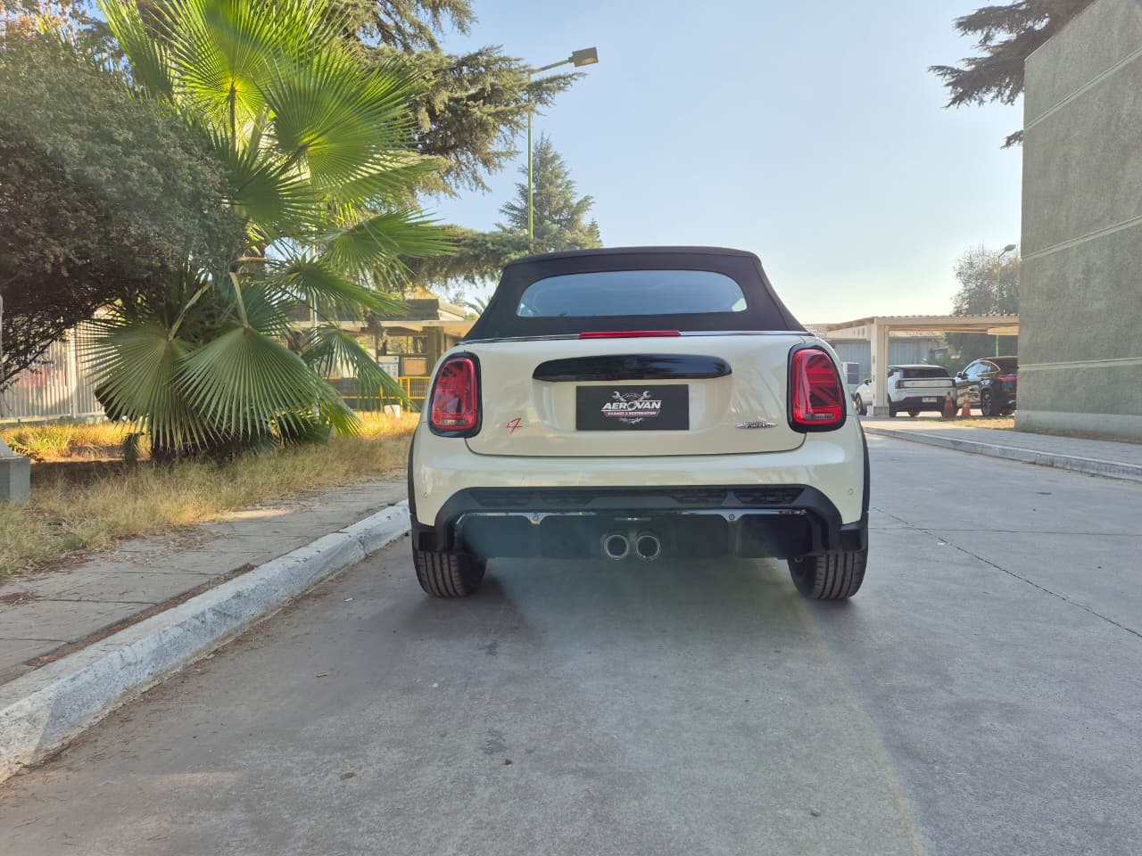 Vehicle media 5