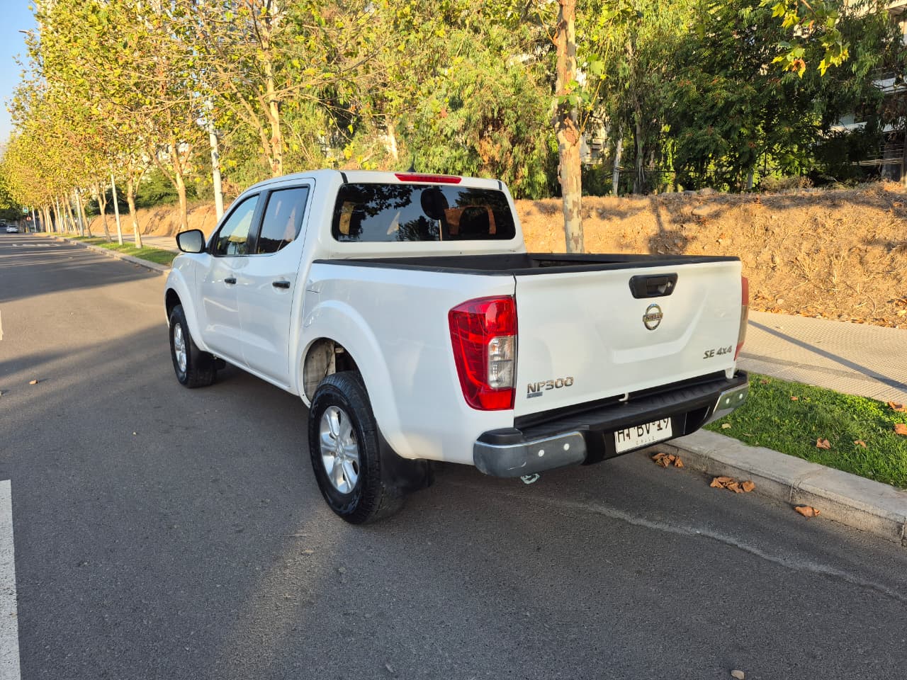 Vehicle media 8