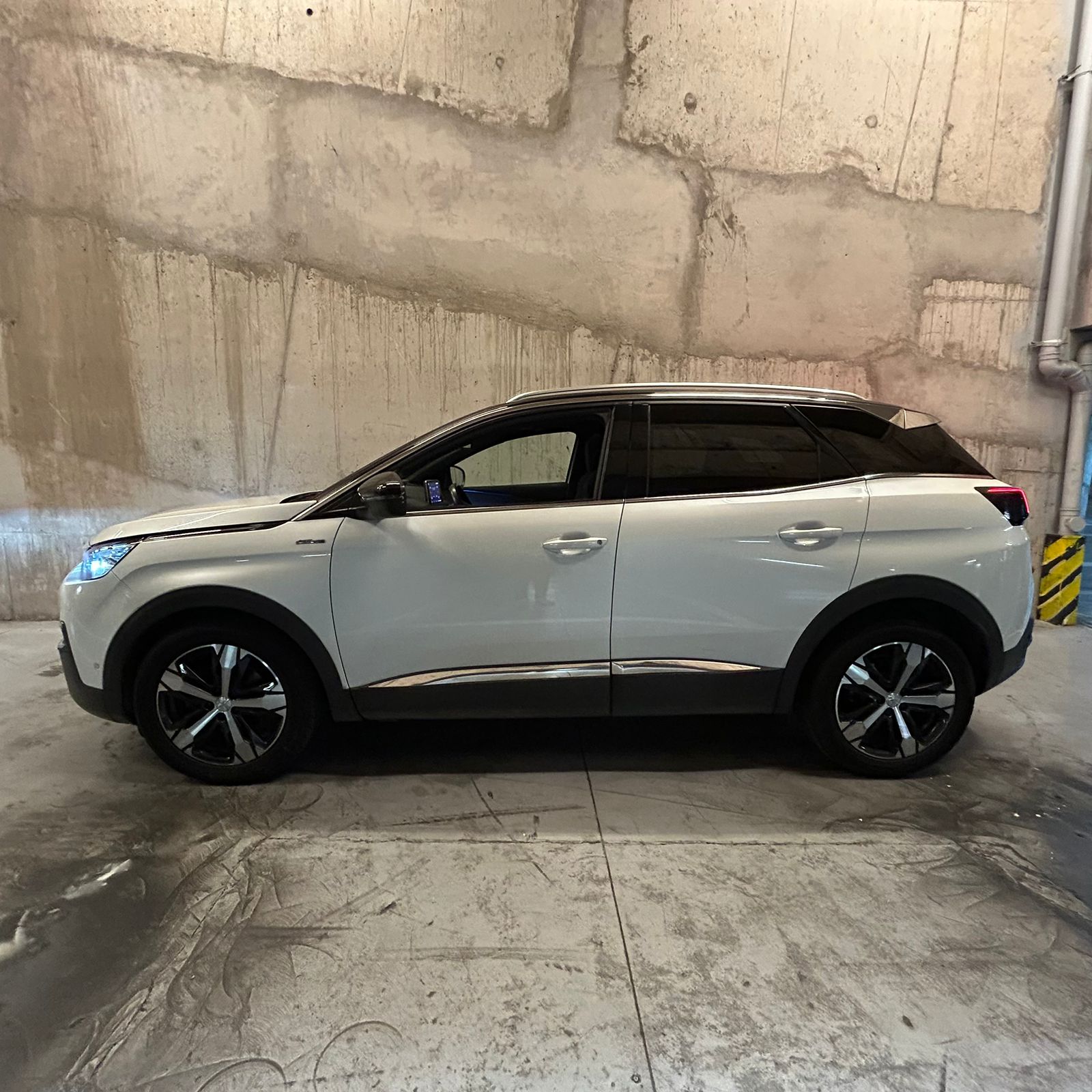 Vehicle media 2