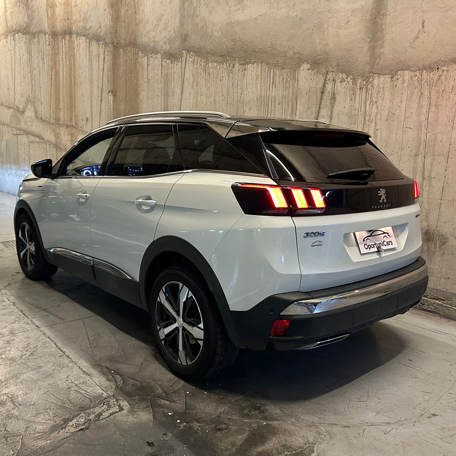 Vehicle media 3