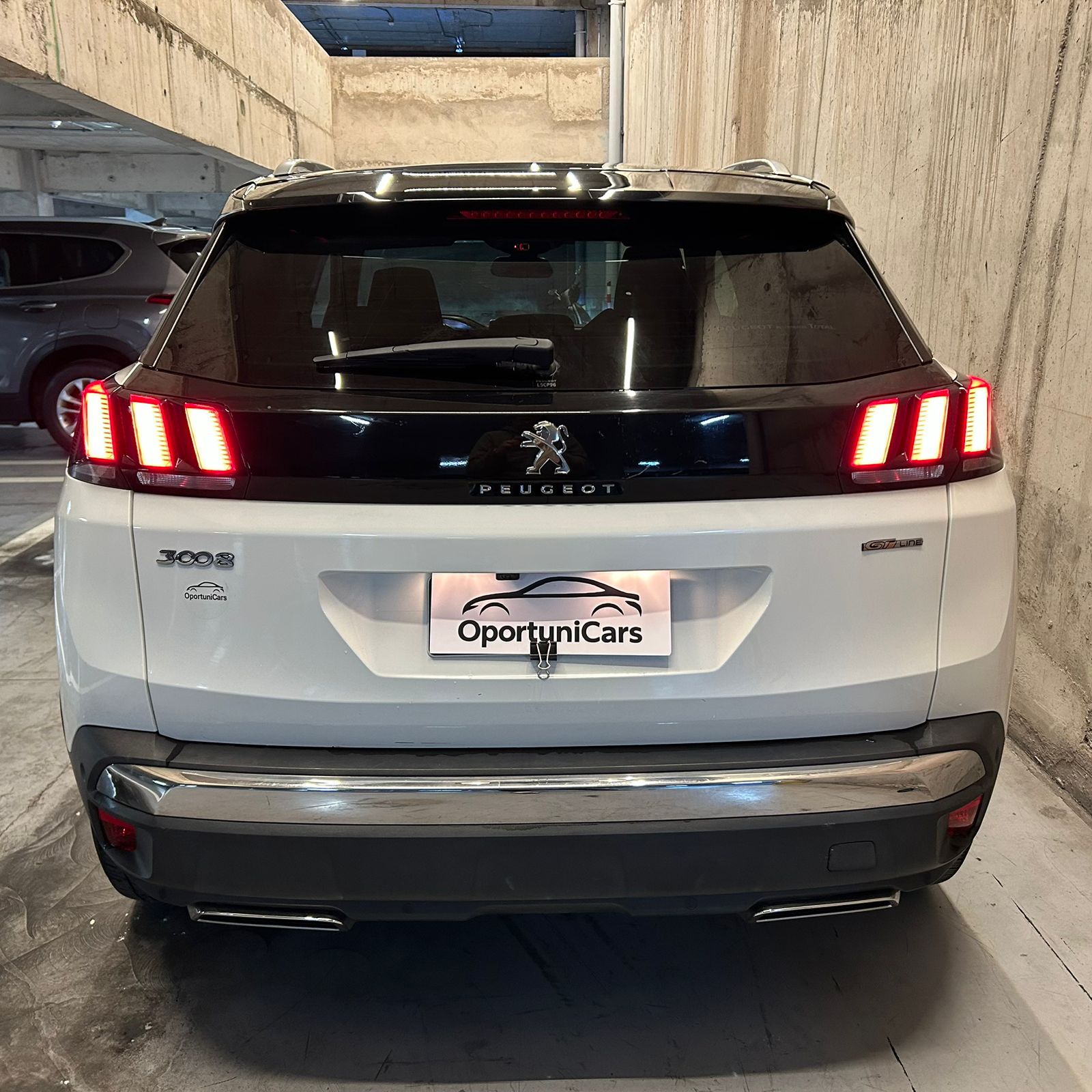 Vehicle media 4
