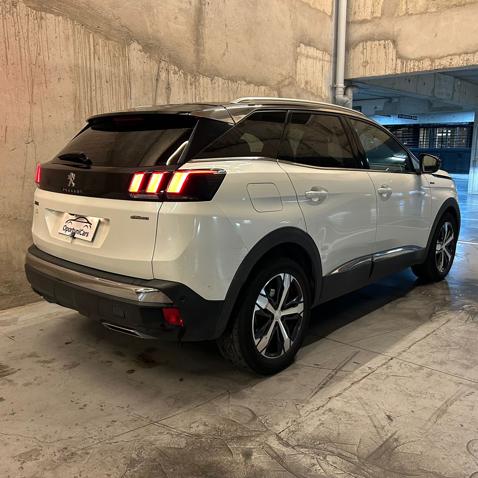 Vehicle media 5