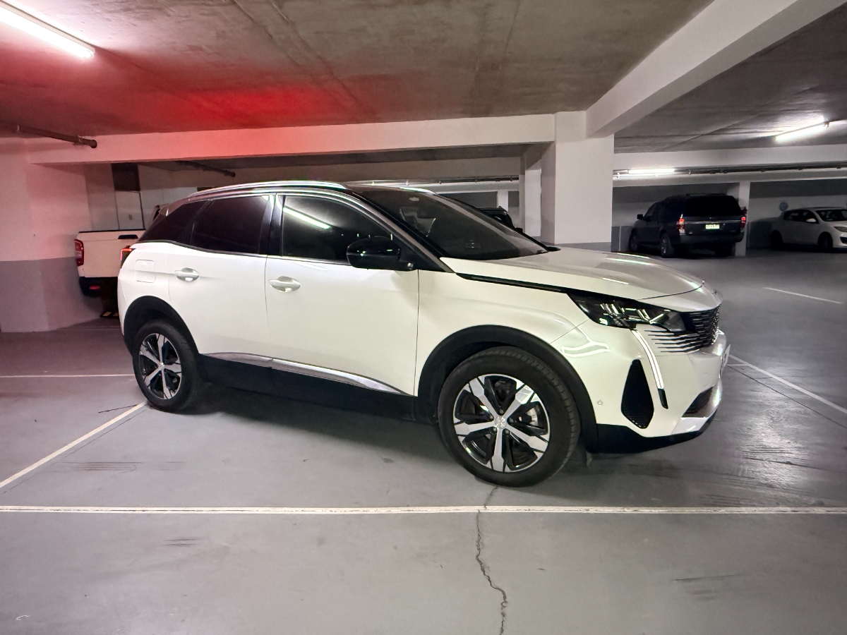 Vehicle media 3