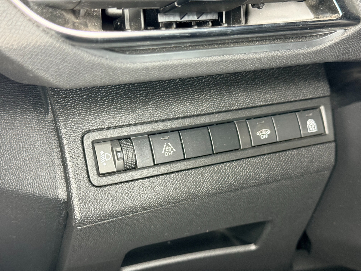 Vehicle media 16