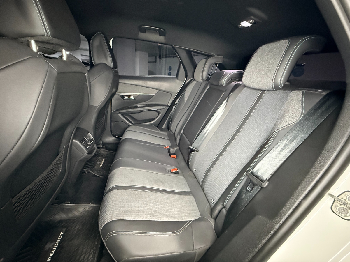 Vehicle media 13