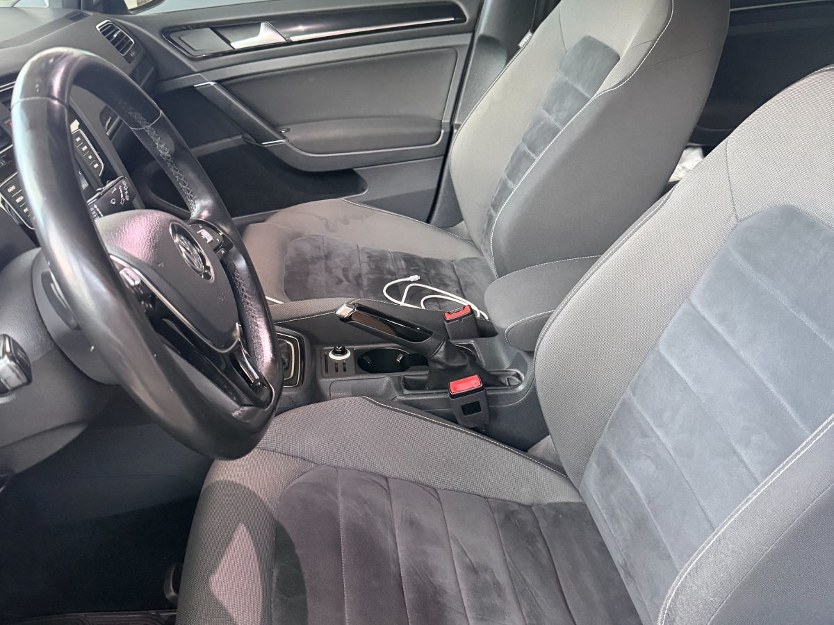Vehicle media 15