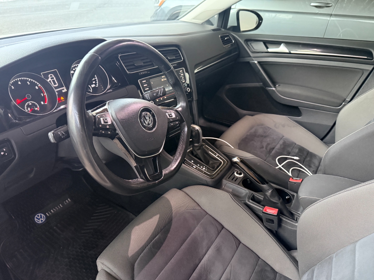 Vehicle media 14