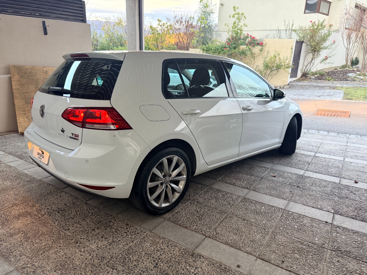 Vehicle media 8
