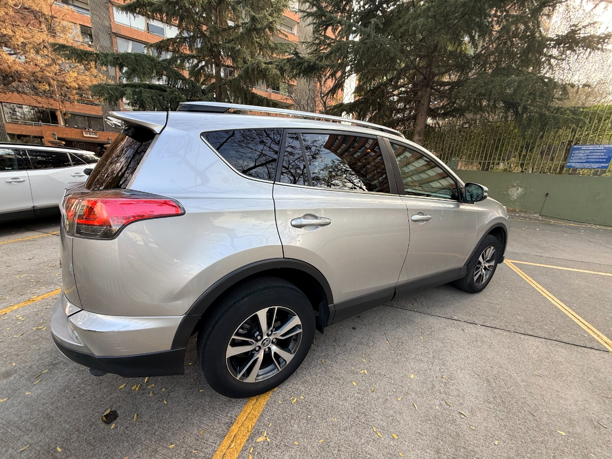 Vehicle media 3