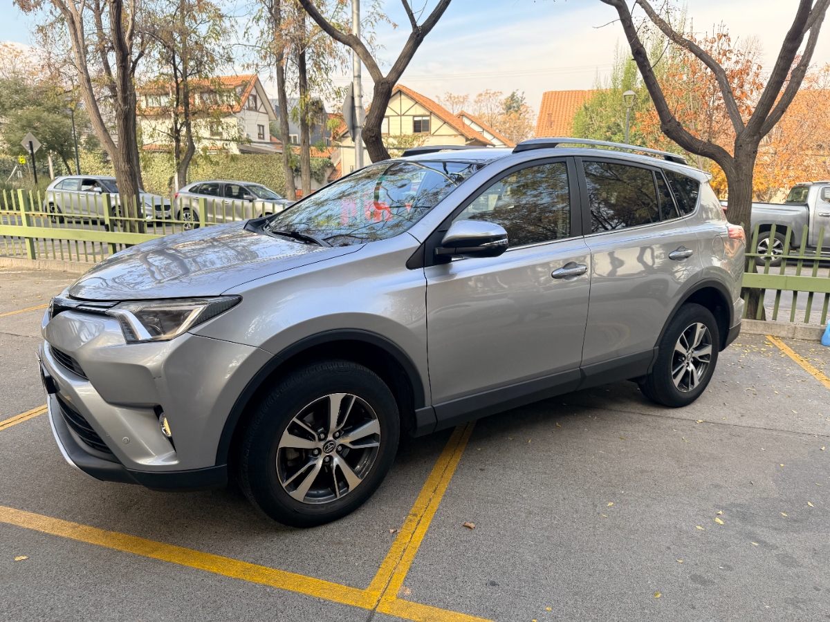 Vehicle media 6