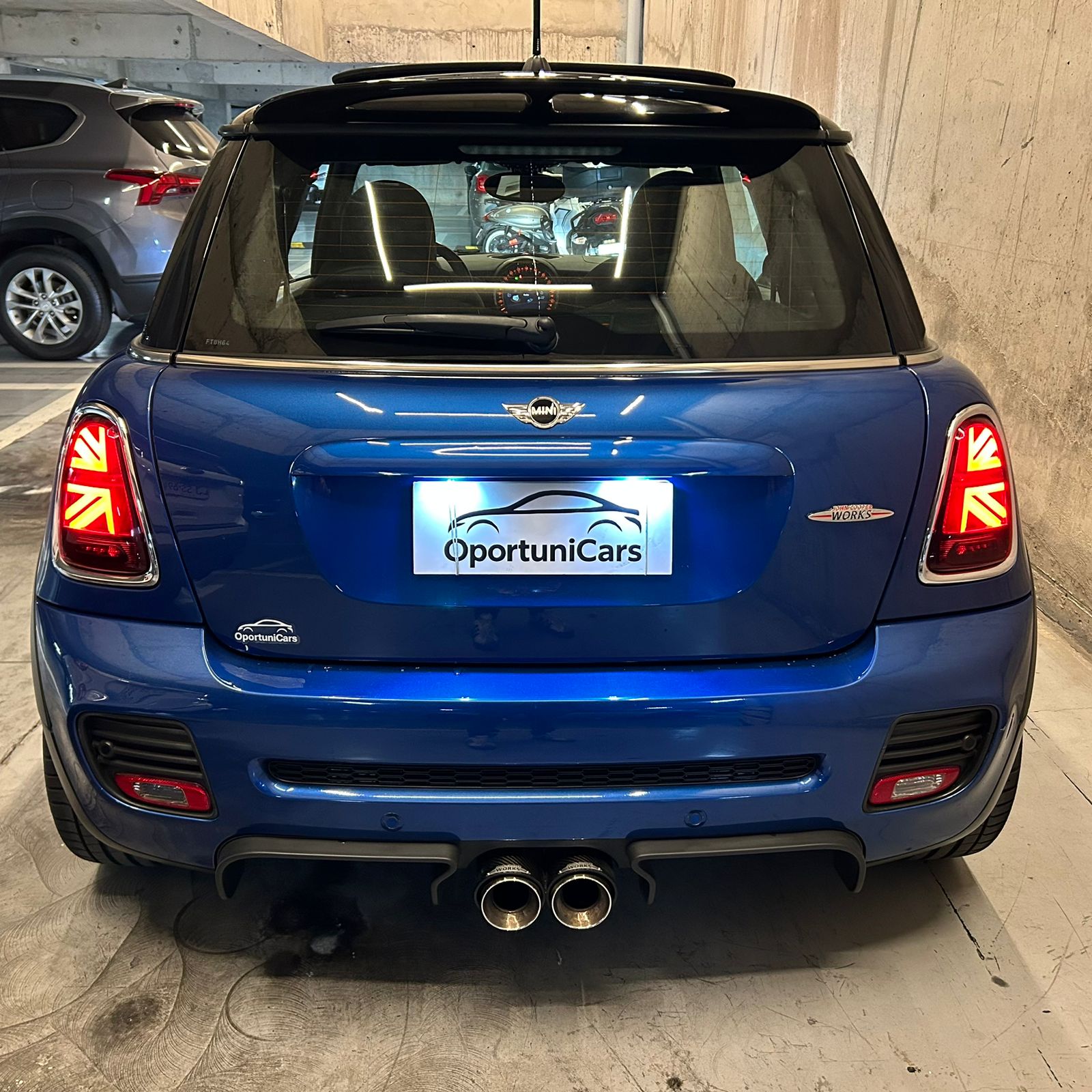 Vehicle media 4