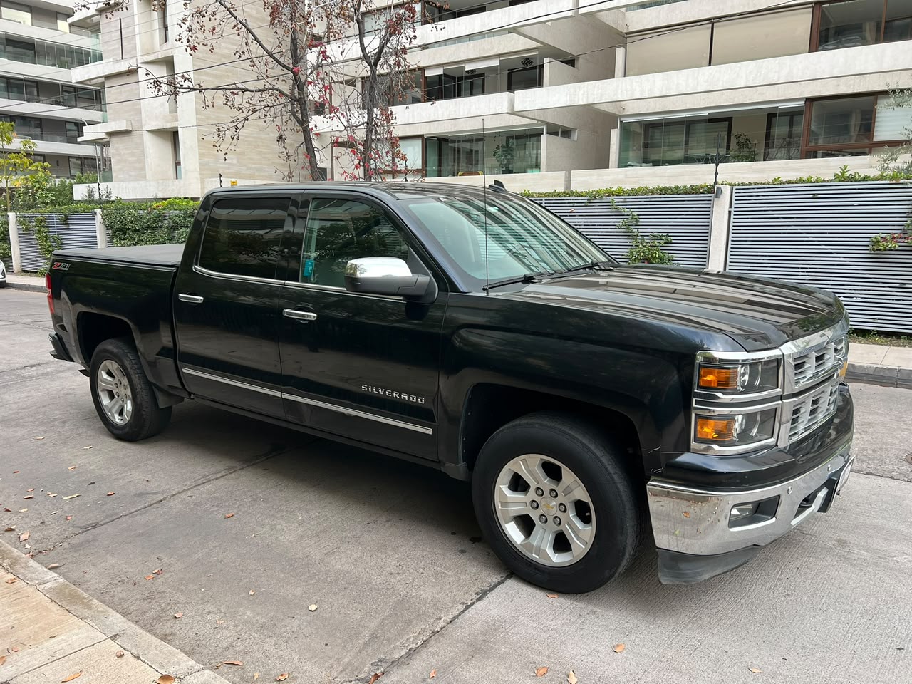 Vehicle media 9
