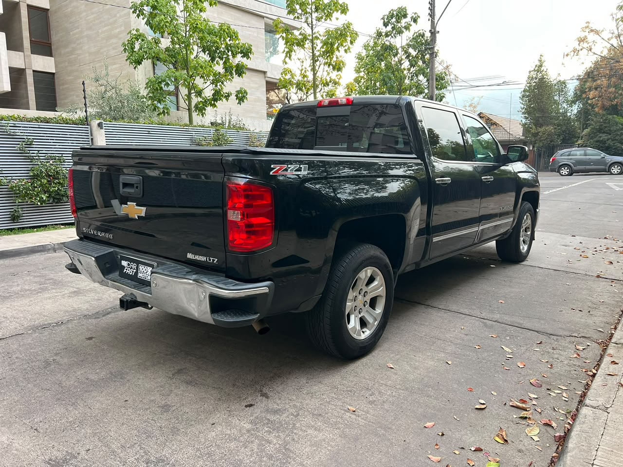 Vehicle media 8