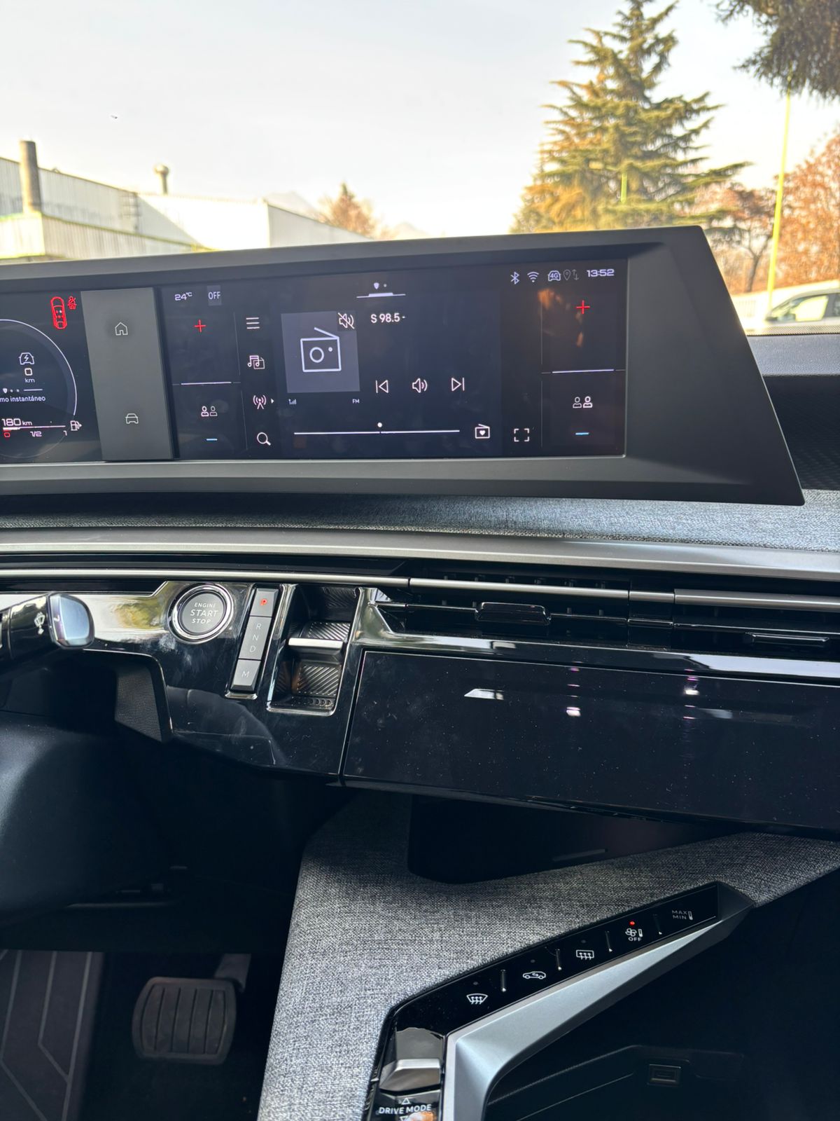 Vehicle media 8
