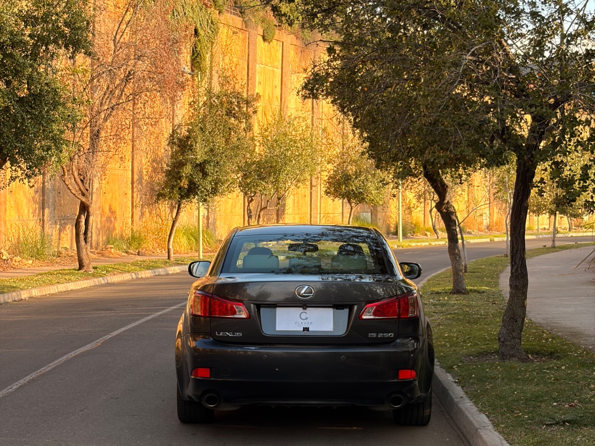Vehicle media 3