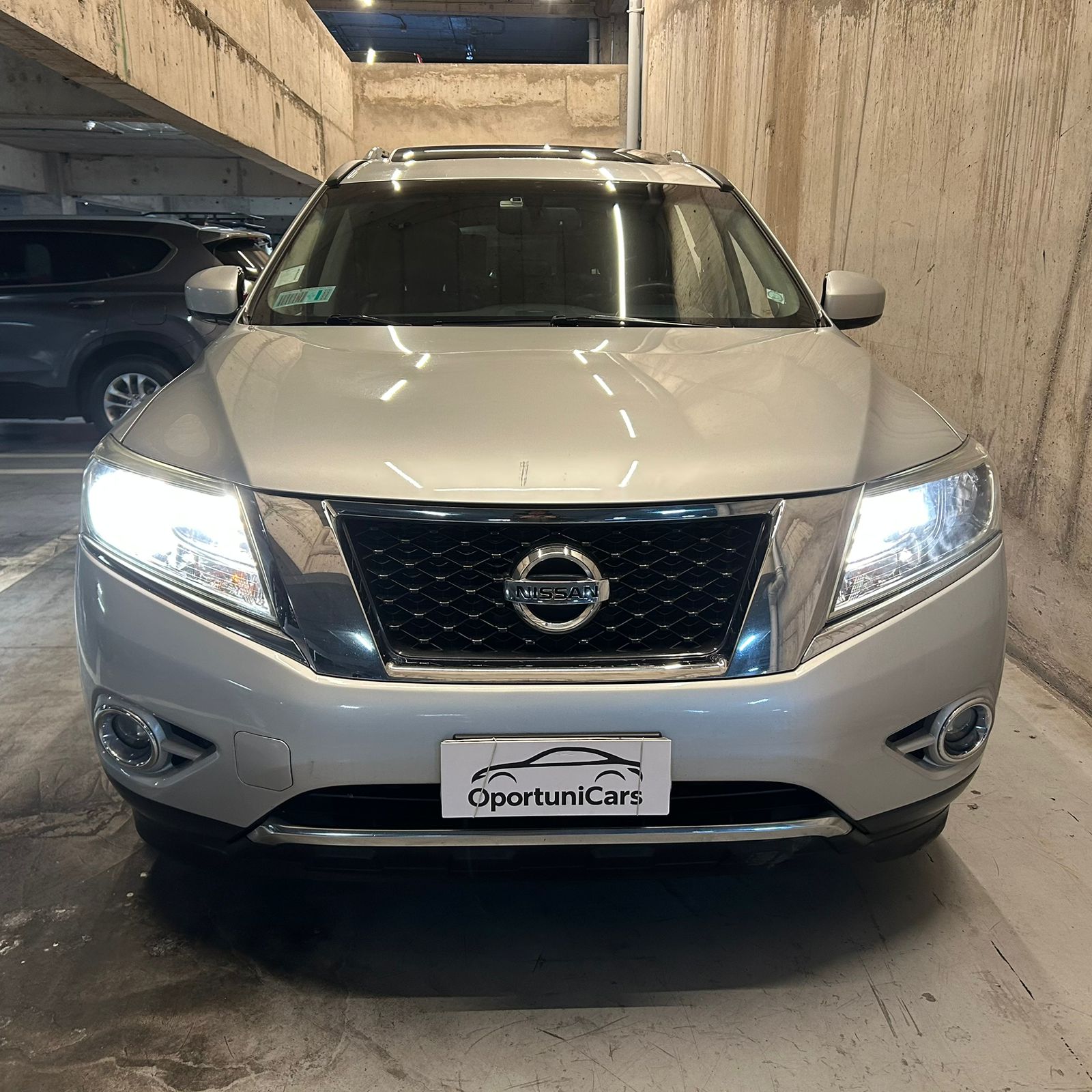 Vehicle media 8